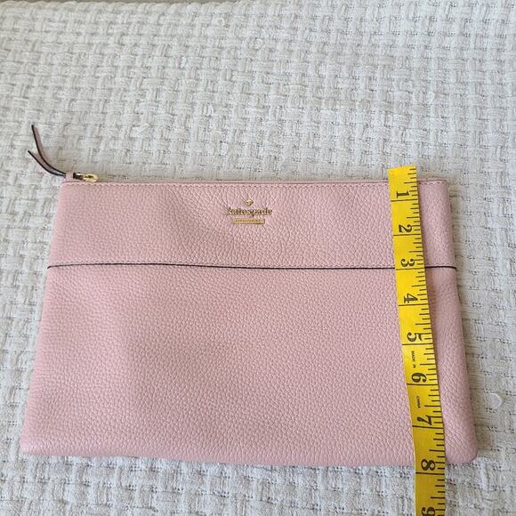 Kate Spade Blush Pink Grained Leather Cluth - Picture 9 of 9